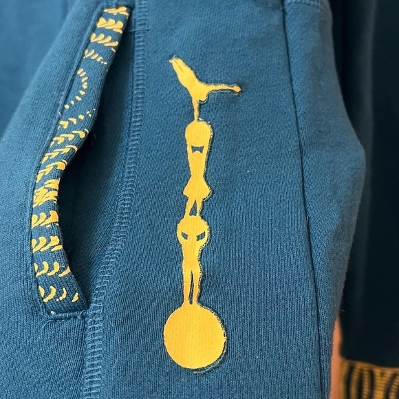 Rare unique Cirque Du Soleil Zip up blue yellow hoodie size xs - Picture 5 of 10